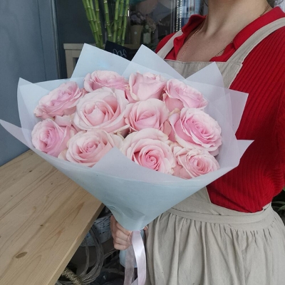Avusturya 11 Pembe Gül Buketi resmi