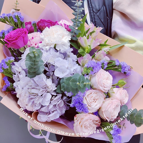 Almanya Karışık Buket Çiçek Gönderimi